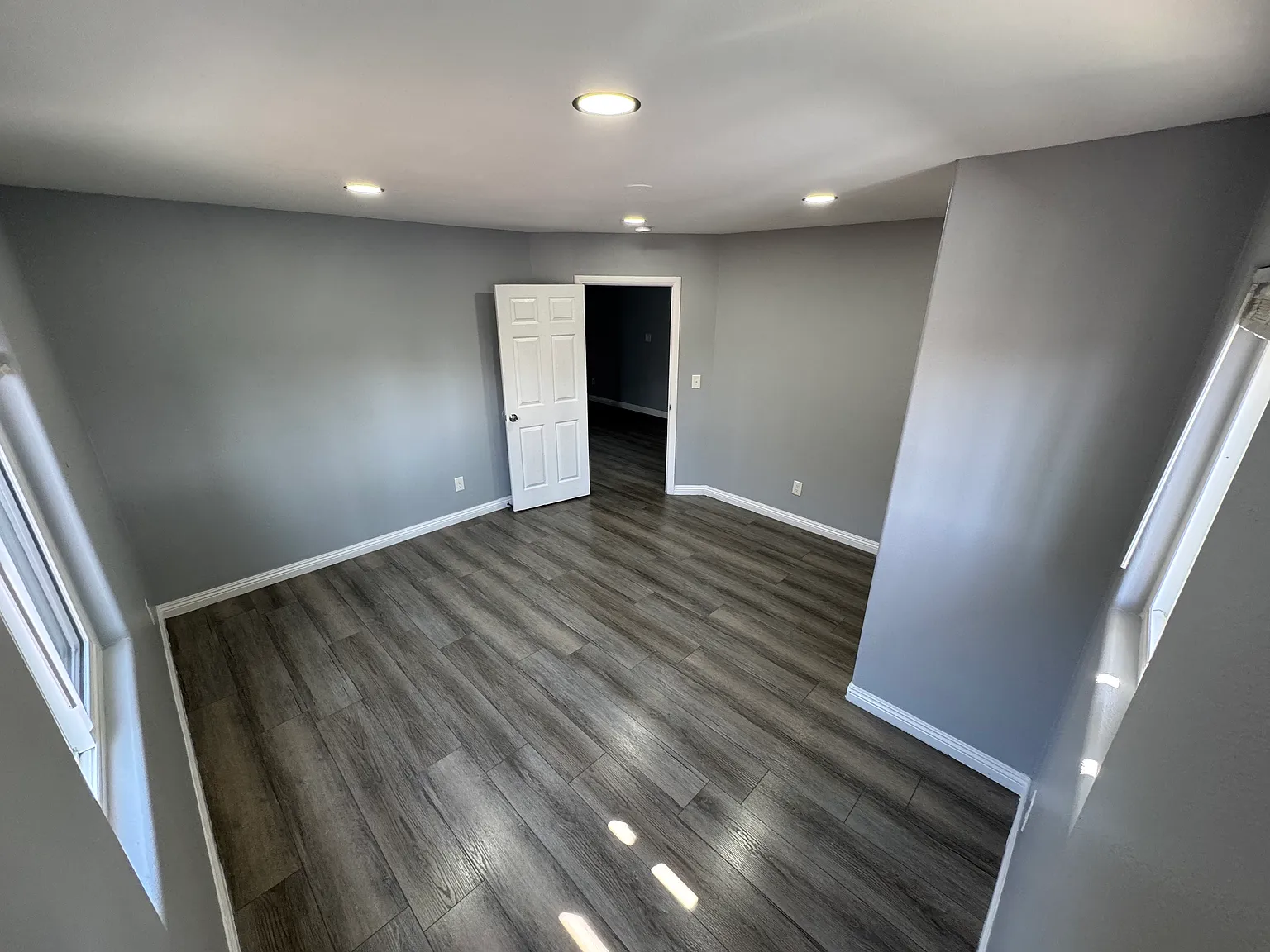 5 bed, 2000 sqft, $1,000 — Photo 2