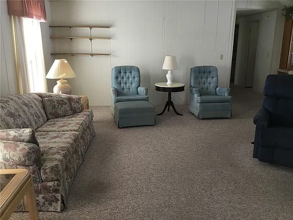 5th image of 16113 SW Indianwood Cir
