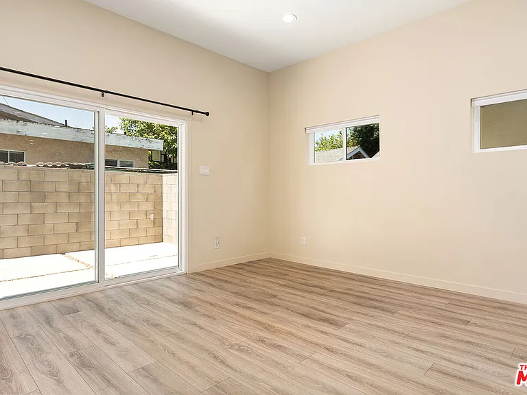 3500 1/2 La Clede Ave — Photo 5