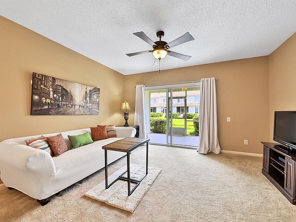 4th image of 12311 Kensington Lakes Dr Unit 3206