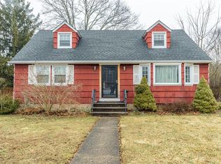 134 Nancy Ln, Ewing, NJ 08638