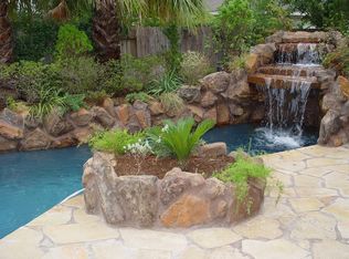 202 Owens Park Dr, Houston, TX 77094