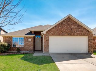 305 Mystic River Trl, Fort Worth, TX 76131
