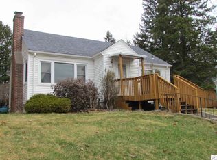 11 Artavia St, Duluth, MN 55811