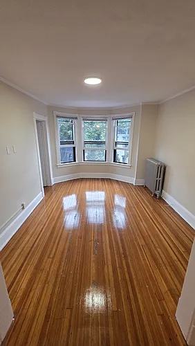 306 Hudson Ave Photo 1