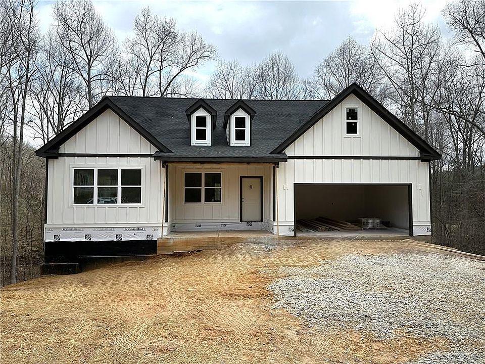 1st image of 319 Evie Ln