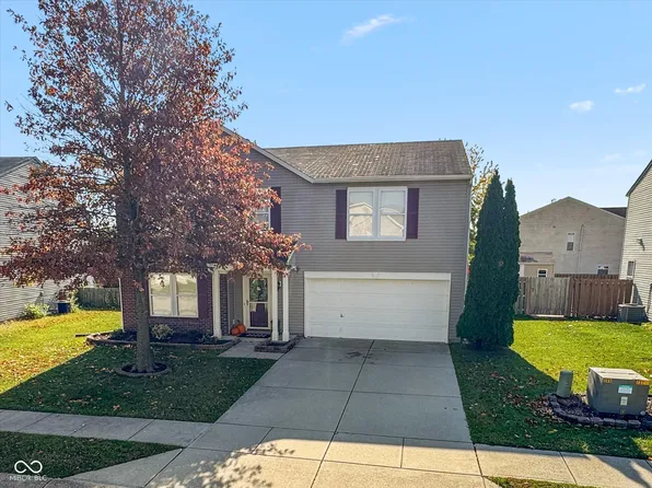 5557 Floating Leaf Dr, Indianapolis, IN 46237