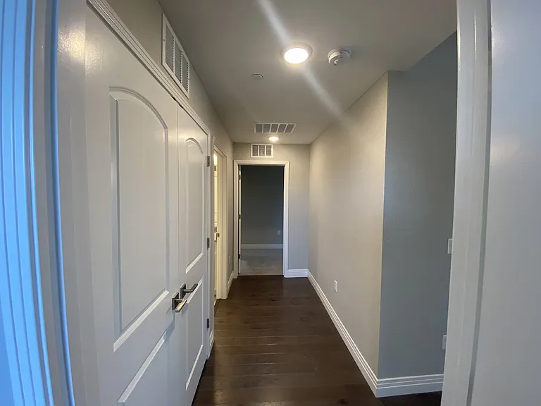 1831 S Dunkirk St #101 — Photo 8