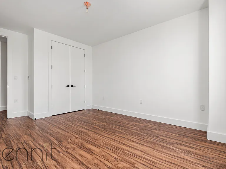 26-24 4th St #708A — Photo 8