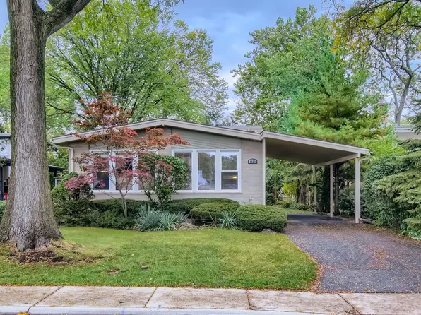 9529 Keystone Ave, Skokie, IL 60076