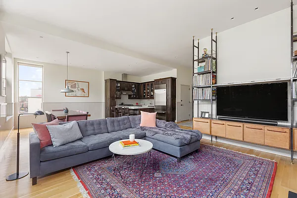 Sold by Compass | media 7