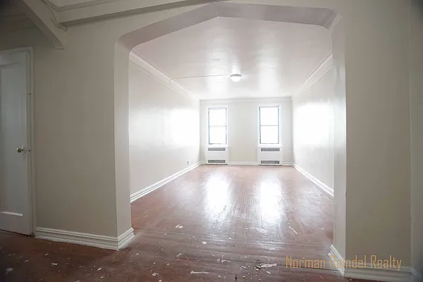 Rented by Norman Raindel, LREB | media 2