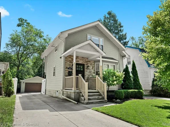 2828 Ferris St, Berkley, MI 48072