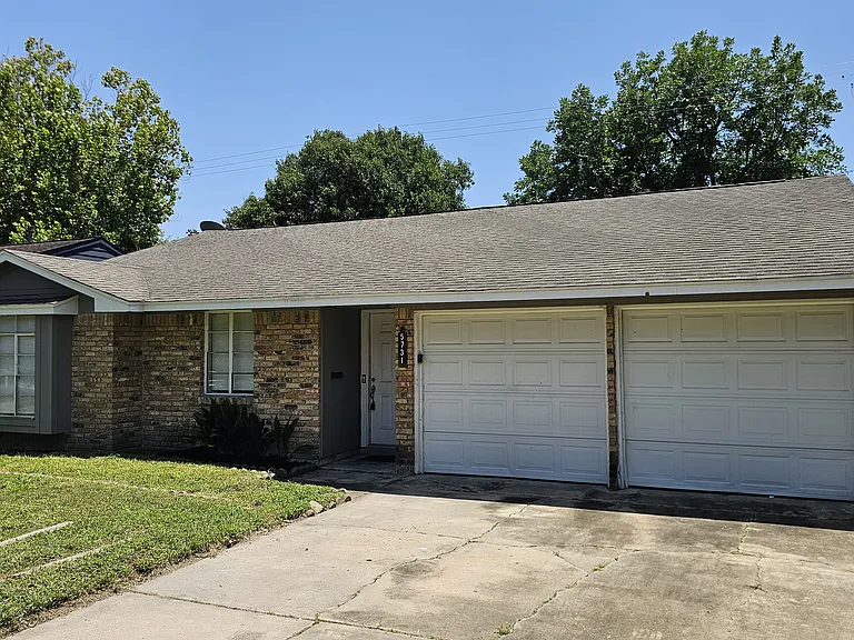 5731 W Airport Blvd — Photo 2