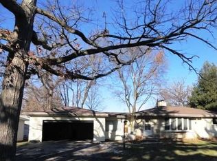 2124 90th St, Kenosha, WI 53143