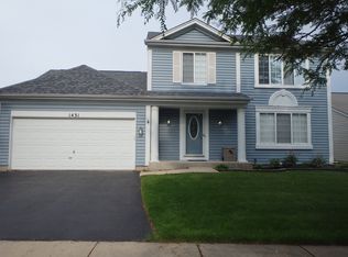 1431 N Elmwood Dr, Aurora, IL 60506