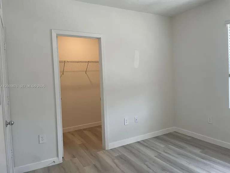1386 NE 3rd Ave — Photo 6