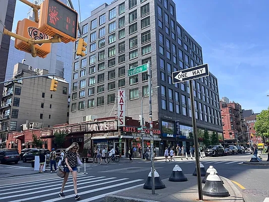 Rented by Keller Williams NYC | media 17