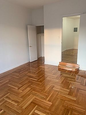 4th image of 1185 Morris Ave #K6a