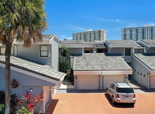 332 Poinciana Island Dr #1004, Sunny Isles Beach, FL 33160