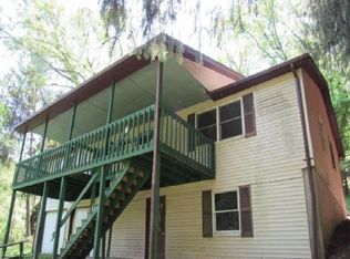 2658 School House Rd, Little Hocking, OH 45742