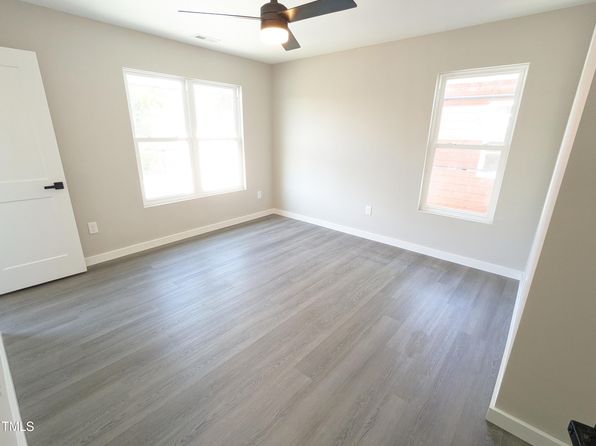 durham-north-carolina-2053884730 picture