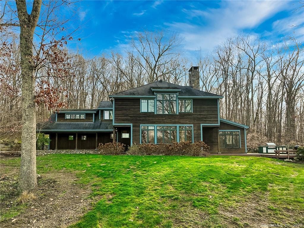 126 Essex St, Deep River, CT 06417 Zillow