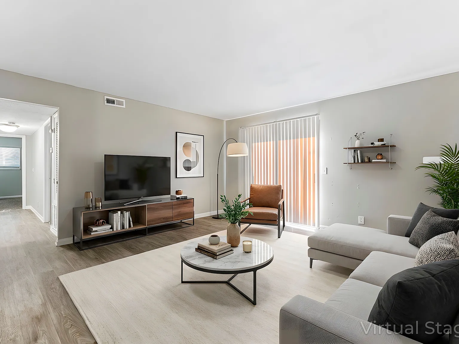 Lacota Apartments — Photo 3