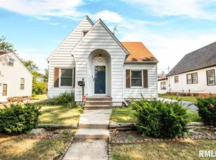 1223 E Forrest Hill Ave, Peoria, IL 61603