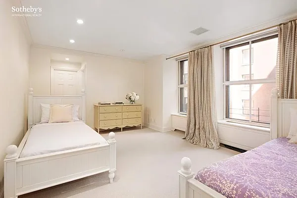 Sold by Sotheby's International Realty | media 13