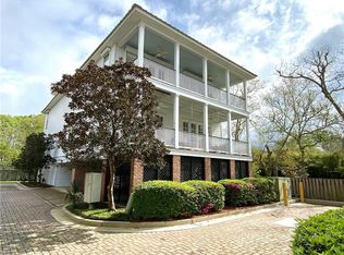 2075 Lakeshore Dr #13, Mandeville, LA 70448