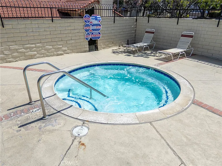 8462 Idlewild Cir — Photo 16