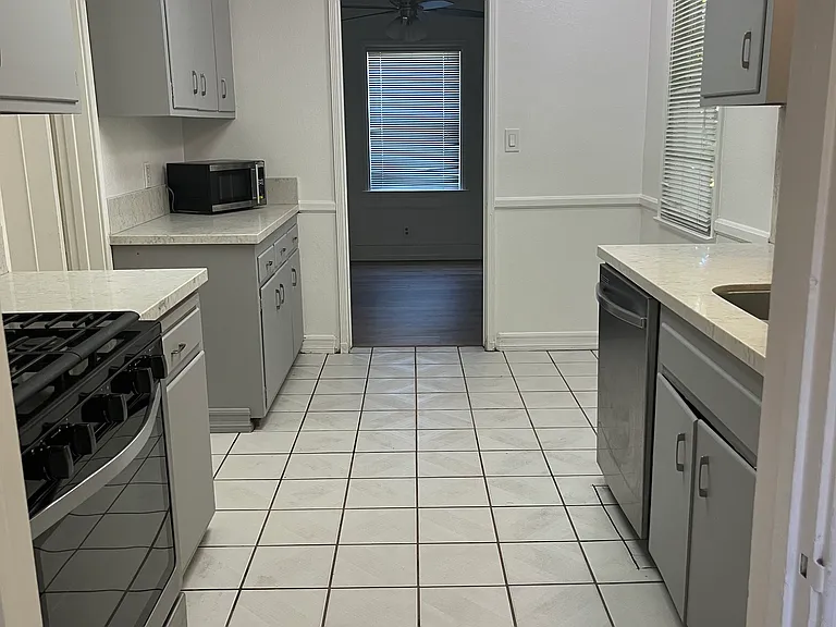 8000 Chase Ave — Photo 6