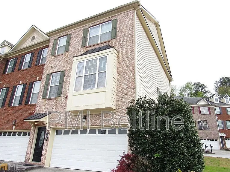 506 Williamson St SE — Photo 1