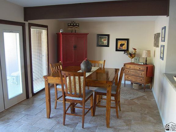 3rd image of 1521 S Gateway Dr