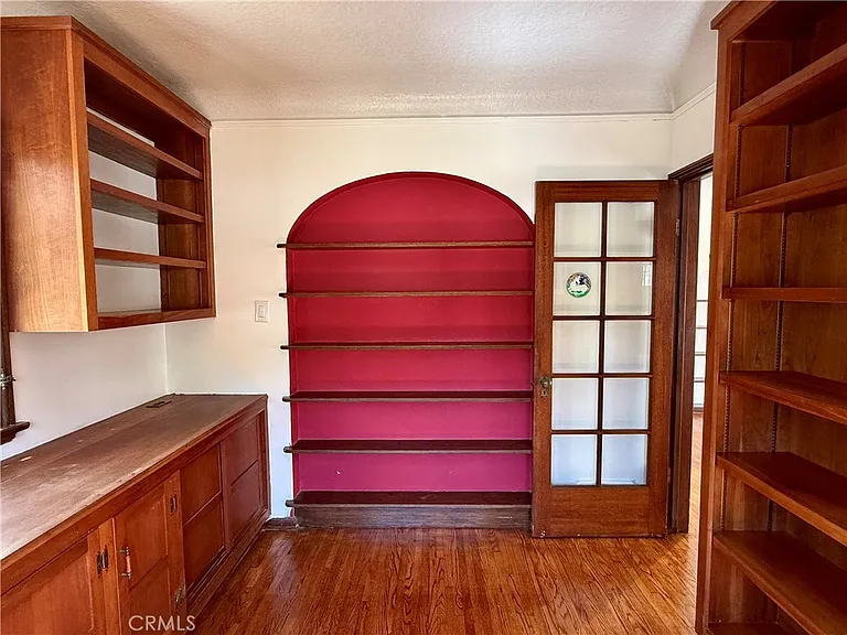 1117 Bennett Ave — Photo 10