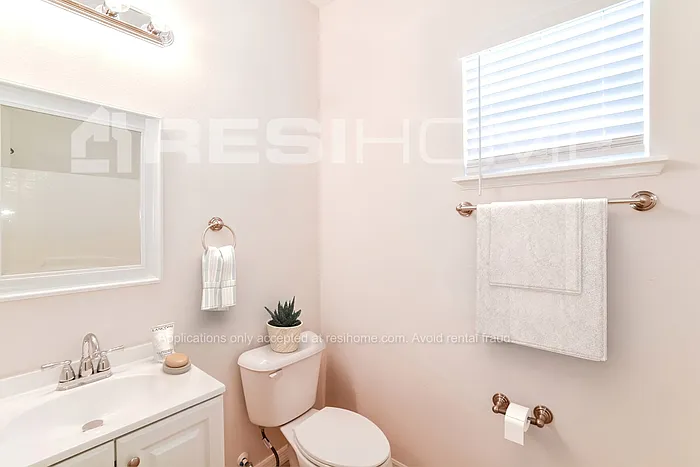 1609 Hoofprint Ct — Photo 12