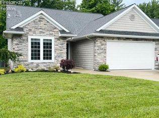 848 N Falling Waters Blvd, Port Clinton, OH 43452