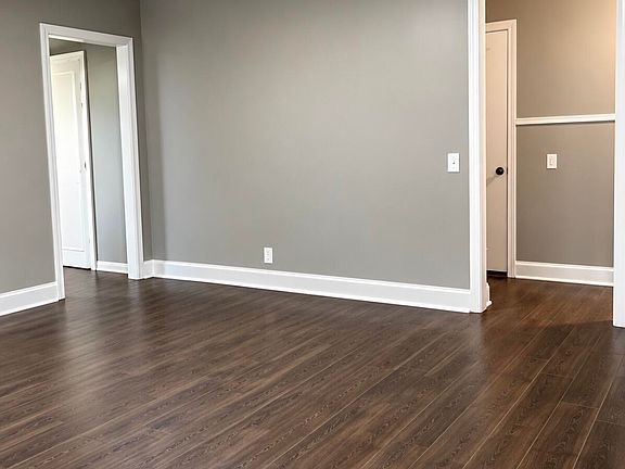 2nd image of 844 Stiles St