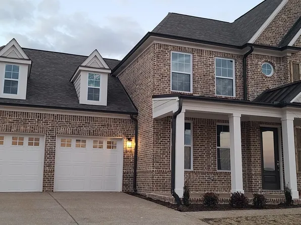 511 Mount Ivy Dr, Collierville, TN 38017