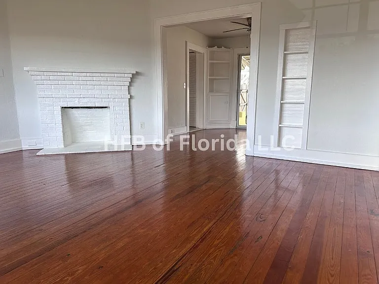 655 Old Dixie Hwy — Photo 4