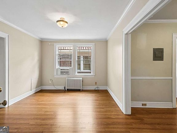 2nd image of 1111 Briarcliff Pl NE APT 6
