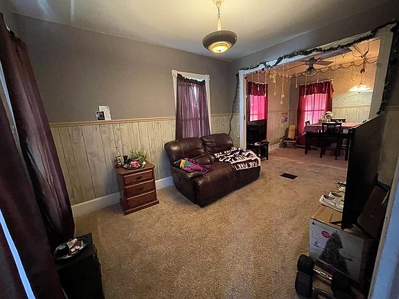 2nd image of 304 Brook St