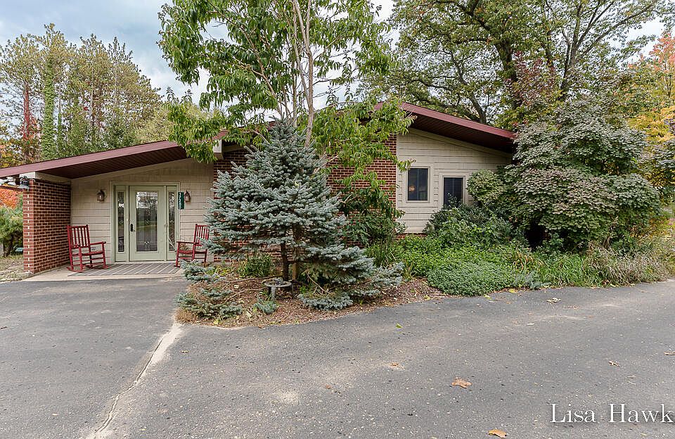 17280 136th Ave, Nunica, MI 49448 Zillow