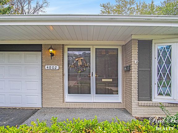 3rd image of 4802 Selkirk Dr