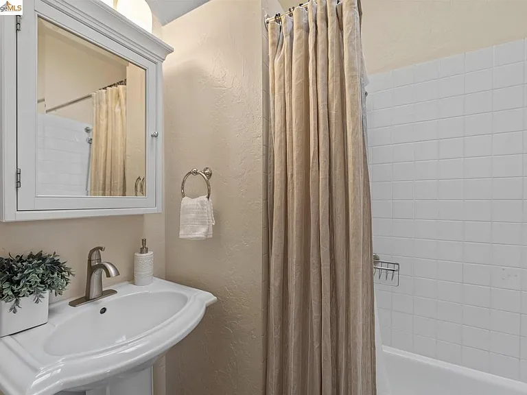 1715 Sonoma Blvd #310 — Photo 11