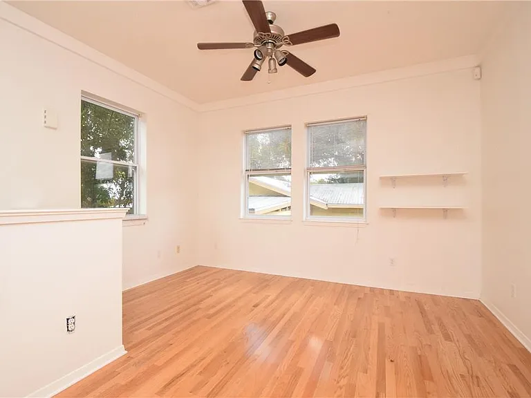 2102 Greenwood Ave #B — Photo 7