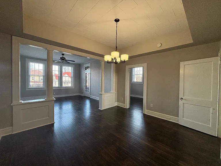 111 W Unaka Ave — Photo 10