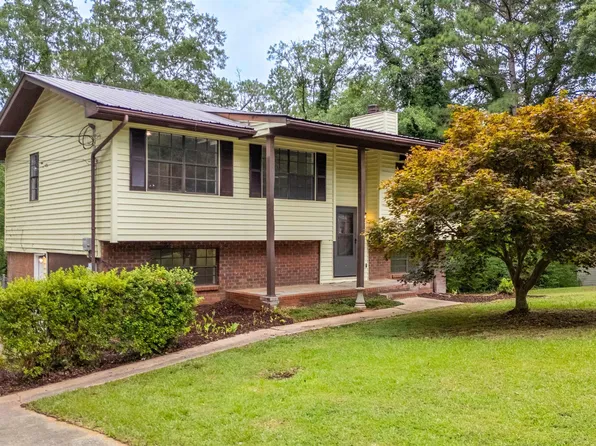 213 Bates St, Weaver, AL 36277