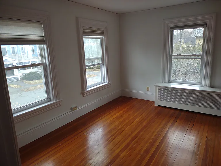 30 Grinnell St #2 — Photo 10